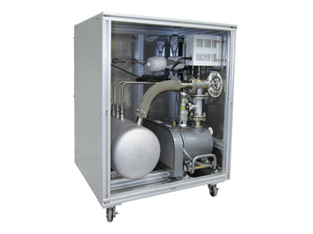 油回転真空ポンプとタンク